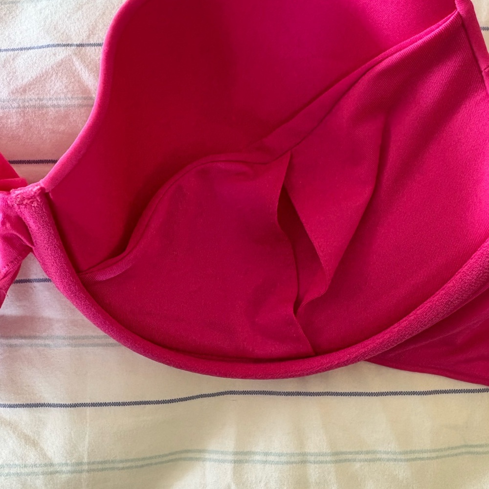 Victoria’s Secret Hot Pink Twist Front Bikini Top Size 36D - Picture 14 of 15